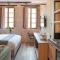 IALNA Boutique Hotel