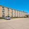 Quality Inn & Suites Eldridge Davenport North