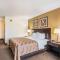 Quality Inn & Suites Eldridge Davenport North