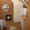 2 Vicarage Lane