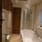 2 Vicarage Lane