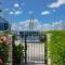ISSA Holiday Home - 3 Min Walk to Beach