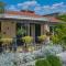 ISSA Holiday Home - 3 Min Walk to Beach