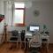 Lovely bright Apartment with Backyard-renovated!