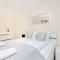 Batorego 7 Gdynia Apartments by Noclegi Renters - 格丁尼亚