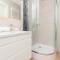 Batorego 7 Gdynia Apartments by Noclegi Renters - 格丁尼亚