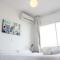 Beautiful apartment in front of beach, pool, view