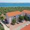 Apartman with sea view KAVALA- Pašman, Kraj