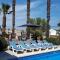 Estrella Del Mar Tranquil and spacious villa, convenient location 3-5 mins' walk to all amenities - Villacosta