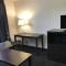 Days Inn & Suites by Wyndham Gresham - Грешам