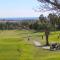 Estrella Del Mar Tranquil and spacious villa, convenient location 3-5 mins' walk to all amenities - Villacosta