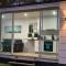 Tiny House in Belconnen 1BR Self Contained Wine - Higgins