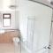 3 Bed Cottage-Sleeps 6-Garden-Hot Tub-Games Room