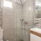 Marikas Deluxe Rooms