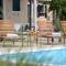 Villa Terra with heated pool