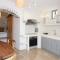 Irida house
