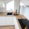 Split City View Apartment