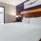 Avion Inn Near LGA Airport, Ascend Hotel Collection