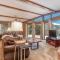 Macmillan Home - استيس بارك