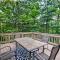 Cozy Wintergreen Resort Condo Walk to Ski Lifts!