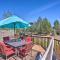 Pet-Friendly Townhome with Hot Tub in Redmond!