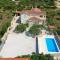 Holiday house in Drage with terrace, air conditioning, WiFi, washing machine (4884-1)