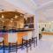 Dennys Inn Hotel