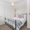 40 The Ridgeway