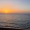 Midpoint Sea View - families only