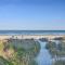Couples Retreat with Balcony in Surfside Beach! - ميرتل بيتش