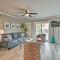 Couples Retreat with Balcony in Surfside Beach! - ميرتل بيتش