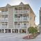 Eclectic Condo with Balcony 1 Block to Beach! - Myrtle Beach