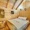 Houses Amanet