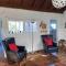Paratu Farm Cottage in a quiet rural setting. -  Waipukurau