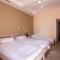 Yria Hotel