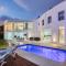 Hutchinson Villa