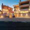 TEONA Luxury Apartment with jacuzzi and terrace sea view