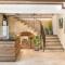 IALNA Boutique Hotel