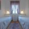 Sunny Bo Villa with a heated pool and rooftop jacuzzi