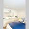 Luna Beach - Luxury Carbis Bay Apartment + Parking
