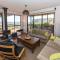 20 Lady Bay Road
