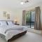 18 Turnberry Drive