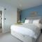 Leader, Maritime Suites, Brixham