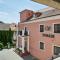 Vivaldi Apartments