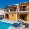 DELPHINUS VILLAS-Villa Nikitas