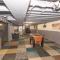 Camelback Rd Rancher- On ONE ACRE & near attractions - 坦纳斯维尔