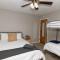 Camelback Rd Rancher- On ONE ACRE & near attractions - 坦纳斯维尔