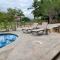 LA LOMA SUITES