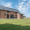 Chapel Cottage at Pond Hall Farm, Stunnning Property with Private Hot Tub, Hadleigh - Ipswich