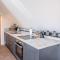 Geoffs Rest at Pond Hall Farm in Hadleigh with Private Hot Tub